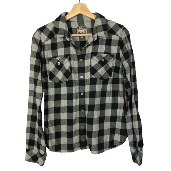Aritzia TNA Gray & Black Checkered Plaid Flannel Long Sleeve Button Down M - Picture 1 of 3